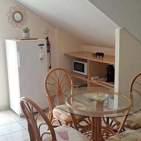 Logement Spacieux Deux Pieces A Baie Mahault Exteriér fotografie