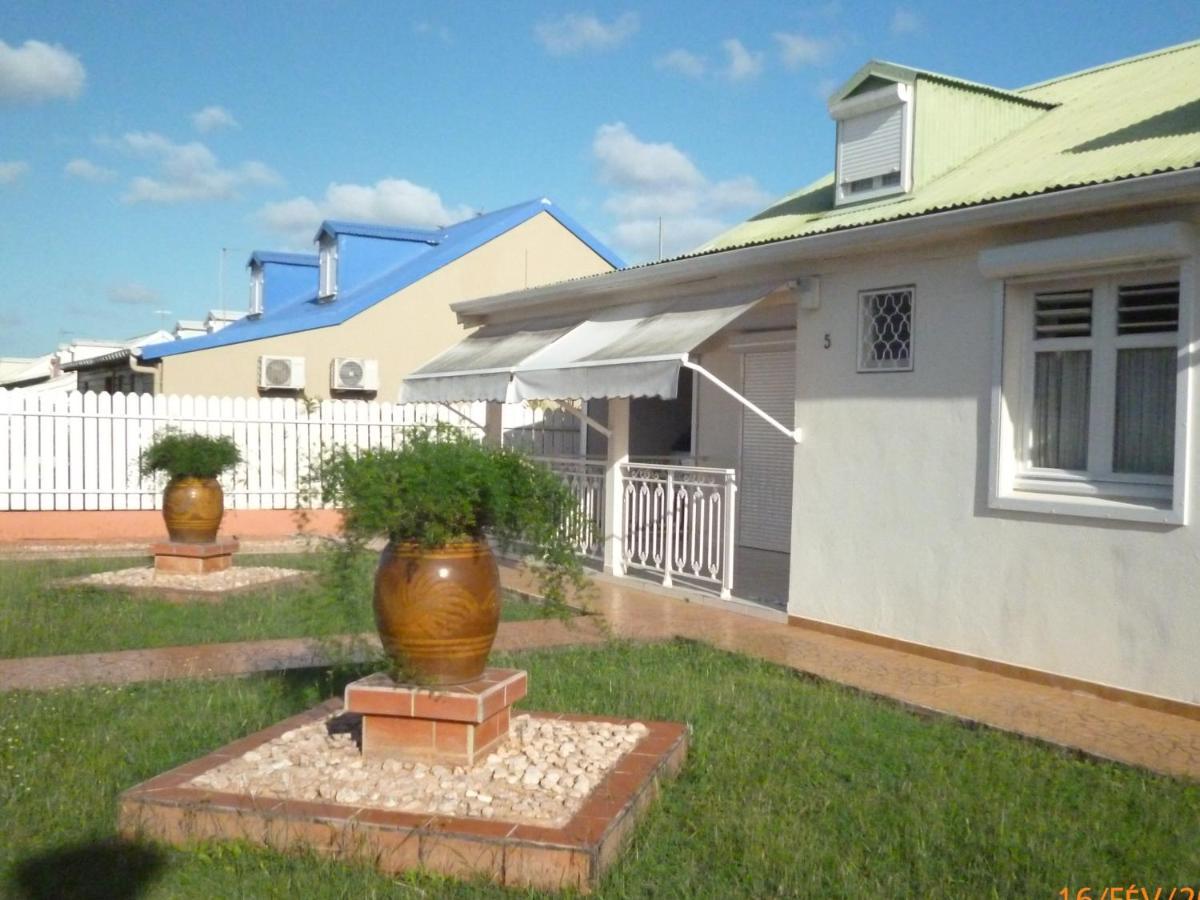Logement Spacieux Deux Pieces A Baie Mahault Exteriér fotografie