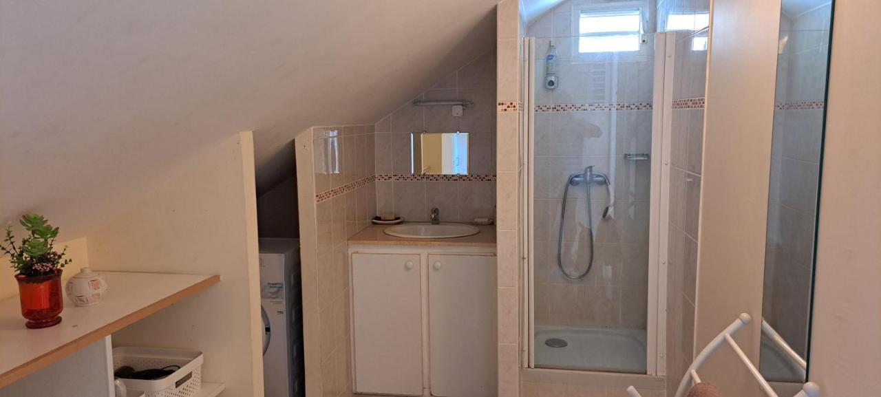 Logement Spacieux Deux Pieces A Baie Mahault Exteriér fotografie