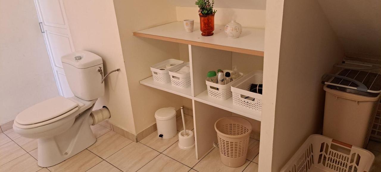 Logement Spacieux Deux Pieces A Baie Mahault Exteriér fotografie
